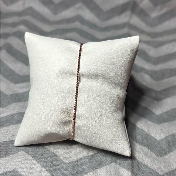 New! Rose Gold Dainty Bracelet Lobster Clasp & Extension - Picture 2 of 4